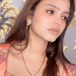 Ritu Singh Instagram - 😒😒😒 @ritu9170 @ankush_raja_official #new #songs #bhojpuri_song #bhojpurireels #shilpiraghwani
