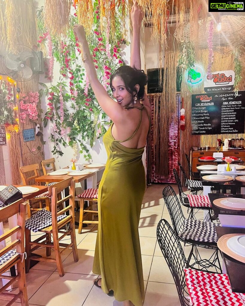 Riya Suman Instagram - Pros of a flexible itinerary, a last minute addition of this beauty;turkey s party town, Alacati! ❤️ Alaçatı