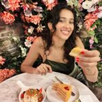 Riya Suman Instagram - In my birthday bliss element 😇✨ Thanks for life.. Cheers to life! 🎶🎼🥂 Istiklal Street- Istanbul