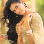 Riya Suman Instagram - Paris po keris po ena kalyanam panitu po!