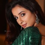 Riya Suman Instagram - Meriyan Adavaan 🥰 Photography @gk_.photography._ Saree: @samyakksarees Jewelry: @kushalsfashionjewellery Makeup @littleheartbyabu Hairdo @_stylenart_ Retouch @editors_desktop