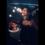 Riya Suman Instagram - Result of playing Truth or Dare and choosing dare from @archita.seem 🙈 Thankyou for all the lovely wishes! 💋❤️ . . Styled by: @archita.seem Yummilicious cake from @sprinklestreet