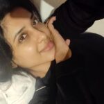 Riya Suman Instagram - That sweet spot of being snuggled in thick blanket wearing 2 layers with AC on high fan! 😴 #iykyk