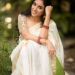 Riya Suman Instagram – Happy Puthandu 🌺
Happy Vishu🌻
Happy Bihu🌸
Happy Baishakhi💃
Happy Festivals ✨
Happy Weekend ☺️
Wish you & your loved ones, immense joy, peace & prosperity!
.
Team:
@camerasenthil @swapnaareddyofficial @rrajeshananda @gayu_mua