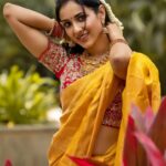 Riya Suman Instagram - “It is an artist's business to create sunshine when the sun fails.” . . 📸 : @pariaarclicks Saree: @samyakksarees MUA: @makeupandhairbyrehana