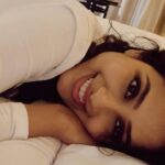 Riya Suman Instagram - After a hectic but productive week, Sunday feels Oh so goood! 😇 Treating myself with some spa & brownie!🥰