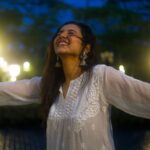 Riya Suman Instagram - Pluviophile [ploo vee oh fahyl] noun a lover of rain;someone who finds joy and peace of mind during rainy days. 🙋🏻‍♀️