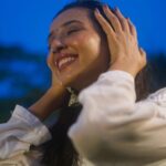Riya Suman Instagram - Pluviophile [ploo vee oh fahyl] noun a lover of rain;someone who finds joy and peace of mind during rainy days. 🙋🏻‍♀️