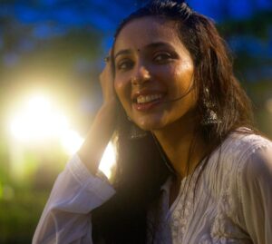 Riya Suman Instagram - Pluviophile
[ploo vee oh fahyl]
noun
a lover of rain;someone who finds joy and peace of mind during rainy days.
🙋🏻‍♀️