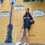 Riya Suman Instagram - En vazhi, thani vazhi! Café des Arts