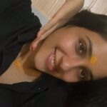 Riya Suman Instagram – Just me glowing post temple hopping , this evening ✨😇