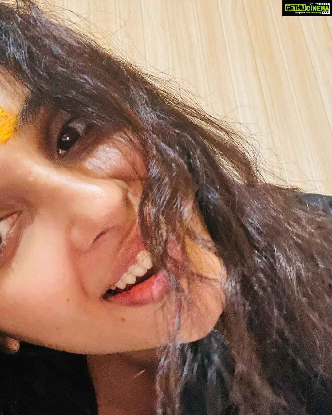 Riya Suman Instagram - Just me glowing post temple hopping , this evening ✨😇