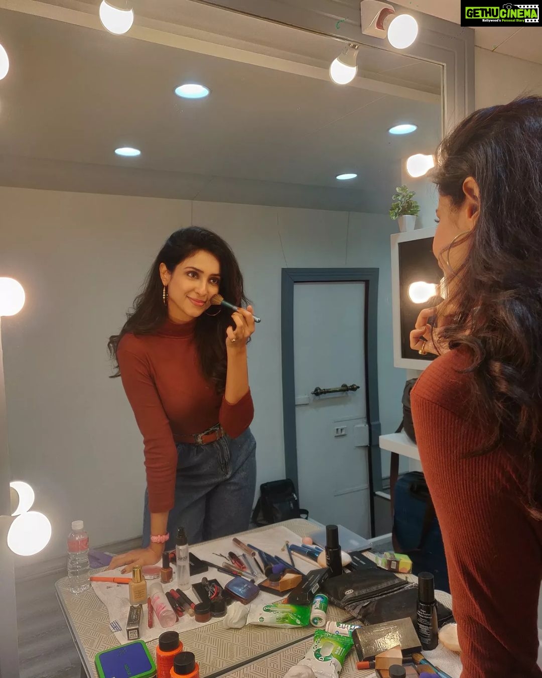 Riya Suman Instagram - Hashtag Vanity Diaries 💄ðŸŽðŸŽ¬ðŸŽ¥ Picture courtesy: My Spot thammudu Vinshu!
