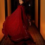 Riya Suman Instagram - In my mom s favorite color: Maroon! . . Outfit: @indishreelabel Styled by:@archita.seem MUA: @asthabisani Hairstylist: @theartofmuki 📸: @the.portrait.culture @shotsbyuv @sat_narain
