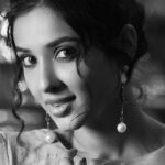 Riya Suman Instagram - Color is descriptive. Black & white is interpretive.