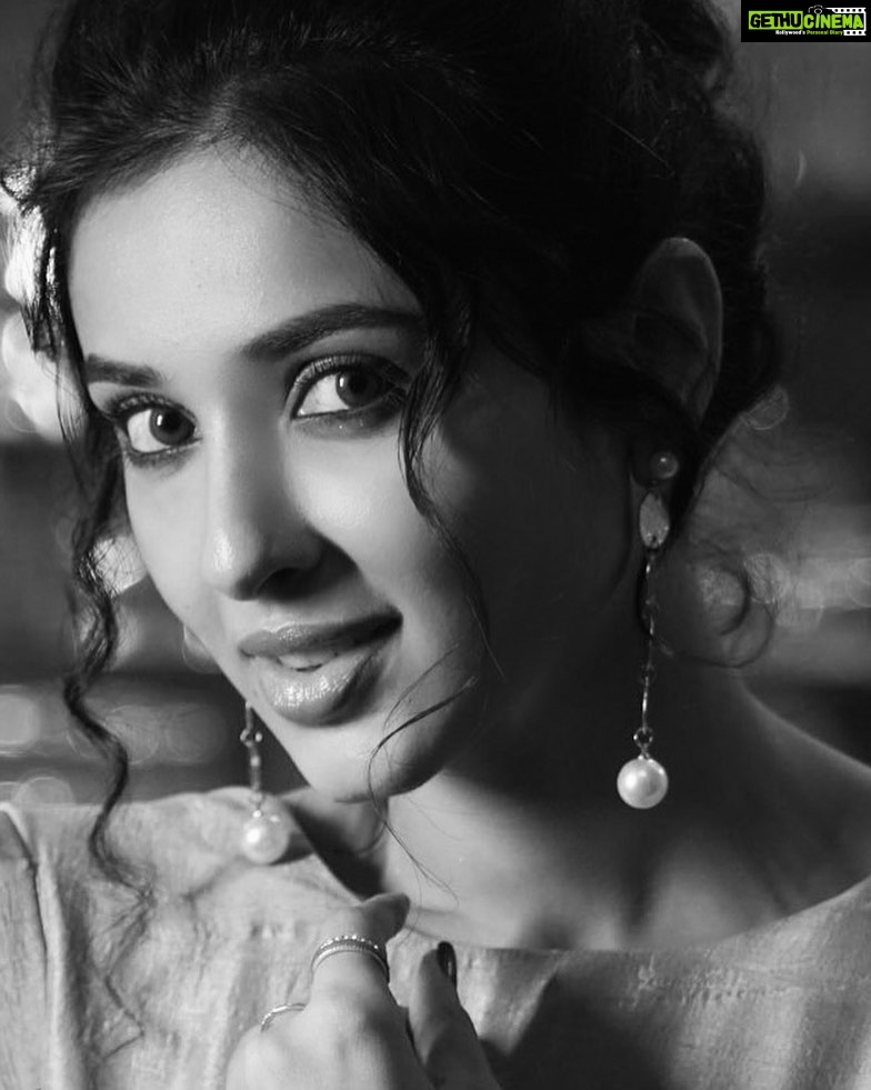 Riya Suman Instagram - Color is descriptive. Black & white is interpretive.