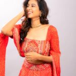 Riya Suman Instagram - En Mandhiravadhi Nee Kedikku Kedi My Hormone-u Balance-u Damage-u . . @media9manoj @issadesignerstudio