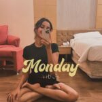 Riya Suman Instagram - Stopped in the middle of a stretching session to just adore myself 😂