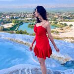 Riya Suman Instagram - Marvelling at this natural wonder of Pamukkale! It’s not ice btw, it’s calcium carbonate 🤗 Pamukkale - Cotton Castle, Turkey
