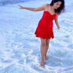Riya Suman Instagram - Marvelling at this natural wonder of Pamukkale! It’s not ice btw, it’s calcium carbonate 🤗 Pamukkale - Cotton Castle, Turkey