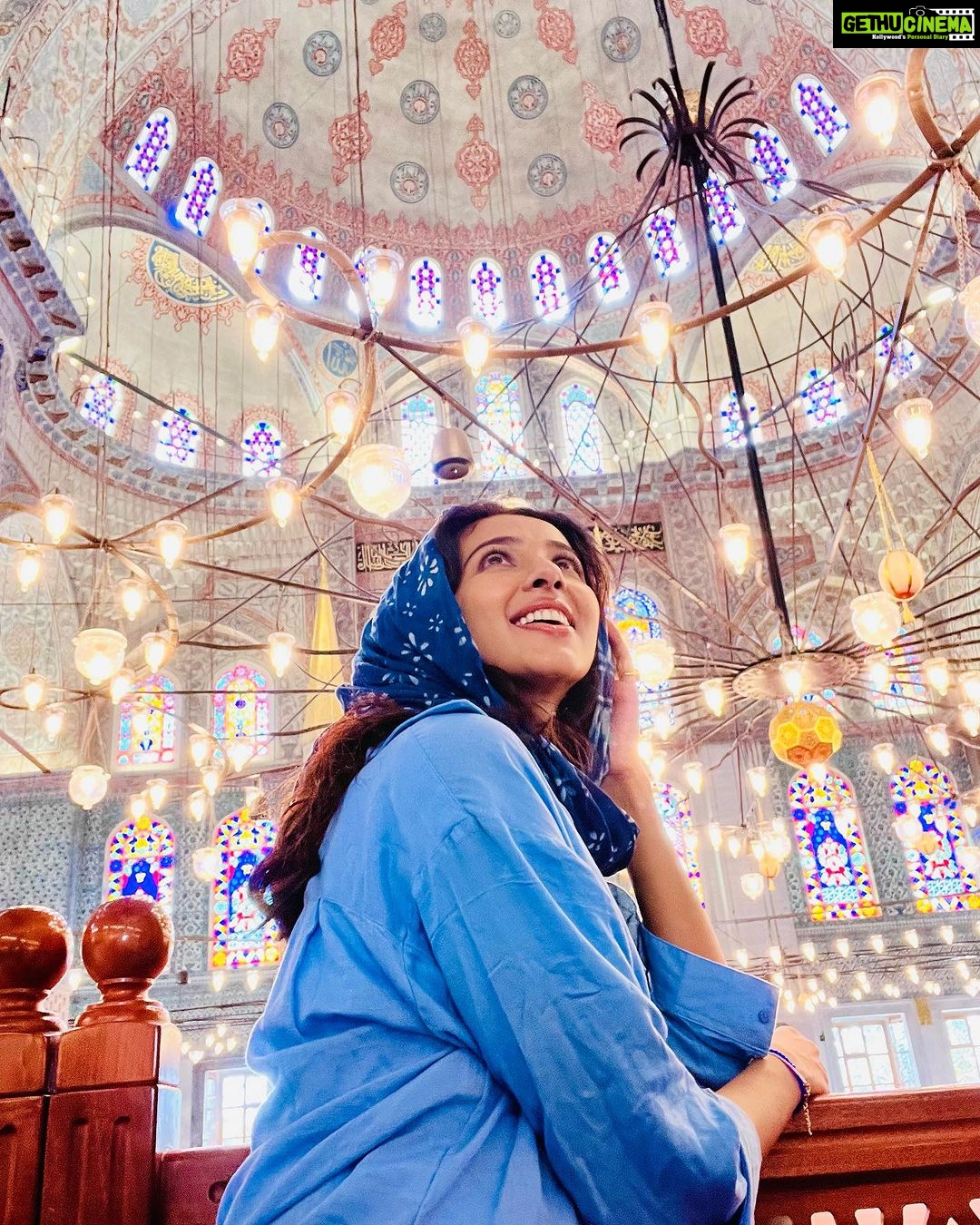 Riya Suman Instagram - Another happy morning in Istanbul doing touristy things.. Hagia Sophia And The Blue Mosque, Turkey