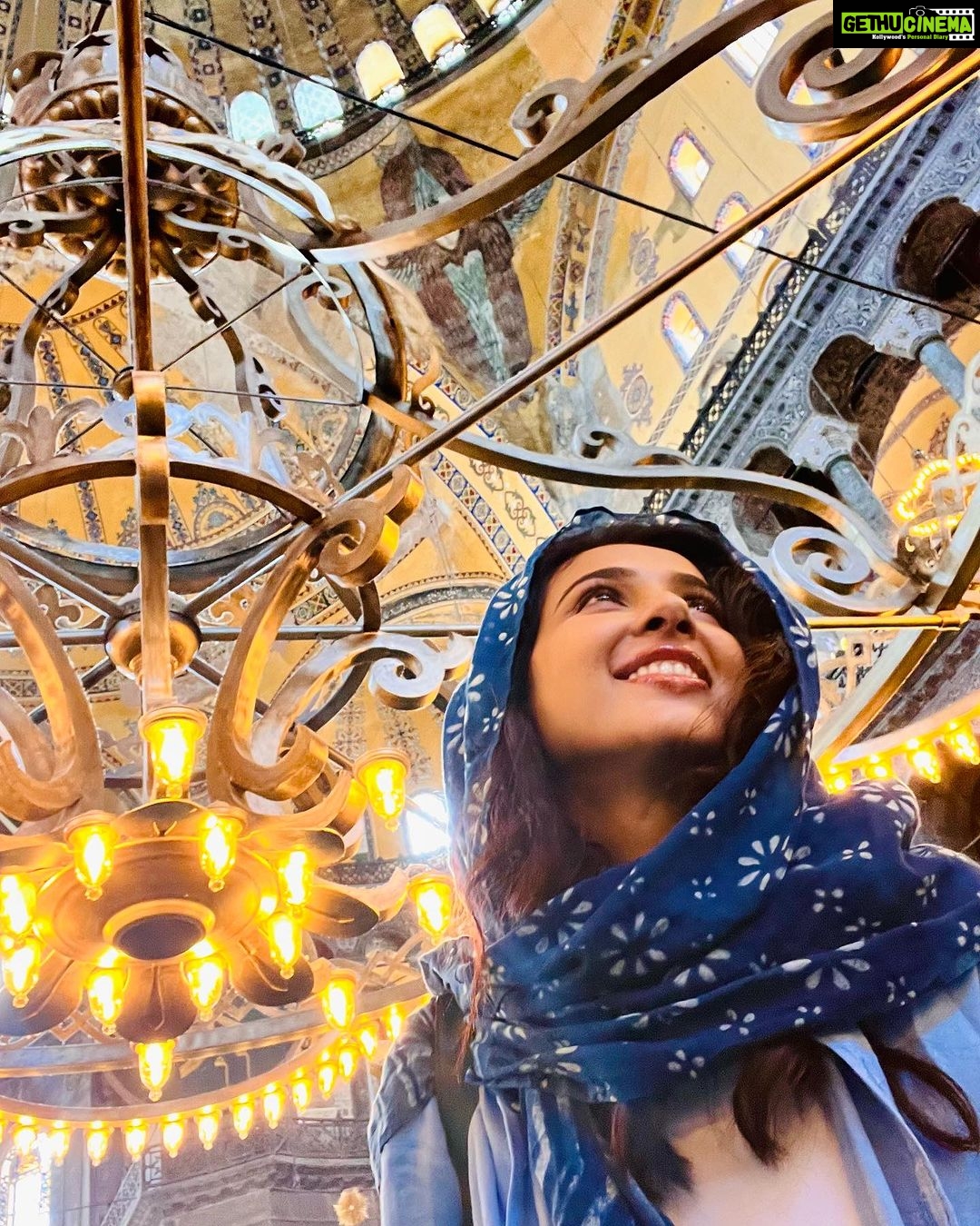 Riya Suman Instagram - Another happy morning in Istanbul doing touristy things.. Hagia Sophia And The Blue Mosque, Turkey