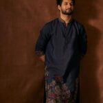 Rohit Suresh Saraf Instagram - Aane se jiske aa jaati hai saansein, woh kaun hai? 🙃 @kadamajay @saloniparekh__ @jaineeebheda @styled_by_tanik @imtiaz_makeup