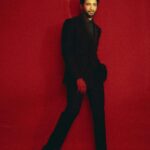 Rohit Suresh Saraf Instagram - Walkin’ miles in the moonlight 🔥 For @mumbaifilmfestival #mami2023 @nmacc.india @jimmychoo @tisastudio @kadamajay @abhilashatd @samidhajain__ @styled_by_tanik @imtiaz_makeup @vivan.here