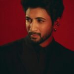 Rohit Suresh Saraf Instagram - Walkin’ miles in the moonlight 🔥 For @mumbaifilmfestival #mami2023 @nmacc.india @jimmychoo @tisastudio @kadamajay @abhilashatd @samidhajain__ @styled_by_tanik @imtiaz_makeup @vivan.here