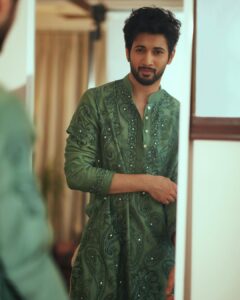 Rohit Suresh Saraf Instagram - 🙃