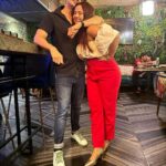 Roopal Tyagi Instagram – It was one of those beautiful evenings.. when you go out with your friends… only to realise that you never want to meet them again ☹️ individually yes, but these two together- NO WAY! 
I’m not doing this without @poojakadam ever again. 🤪

#mumbai