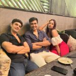 Roopal Tyagi Instagram – It was one of those beautiful evenings.. when you go out with your friends… only to realise that you never want to meet them again ☹️ individually yes, but these two together- NO WAY! 
I’m not doing this without @poojakadam ever again. 🤪

#mumbai