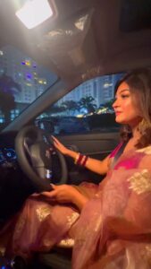 Rooqma Ray Instagram - “Let the light within you shine as bright as the Diwali diyas.” Hair - @anima.hazra.102 #réel #reelsvideo #reelitfeelit #reelkarofeelkaro #diwali #diwalivibes✨ #saree #lights #kalipuja #instagood #instagram #instadaily #instafashion #rooqmaray Kolkata - The City of Joy
