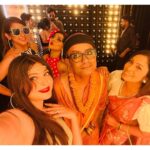 Rooqma Ray Instagram - Bollywood retro night 💃🏻 @svfbrands @svfsocial Happy 4th 🤗 #bollywood #retro #party #instagood #instagram #insta #instadaily #instafashion #instamood #instalike #instalove #instacool #fashion #themedparty #svf #rooqmaray M Bar Kitchen & Cocktails