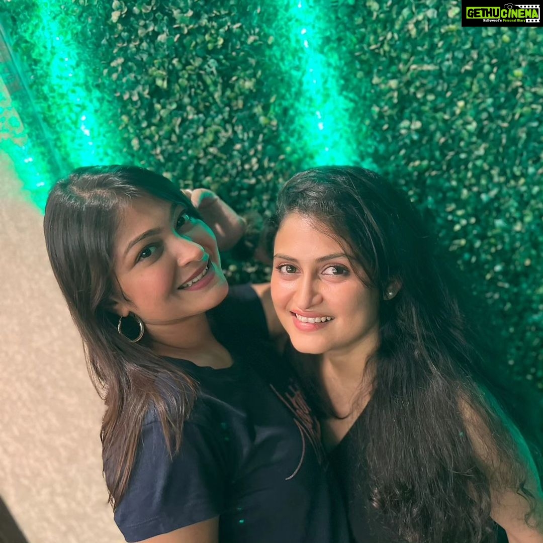 Rooqma Ray Instagram - #Bawaalkuthi 🤣🤣🤣😘😘😘 🧿😘lv u all ❤️❤️❤️❤️❤️❤️ @isuvajit_kar @tanuka.chatterjee@hritojeet_tatha @rahularunodaybanerjee #laalkuthirvitore🤘 #instagamer #friendship #friendsforever #positivevibes #thankfulandblessed🙏 #thankyougodforeverything