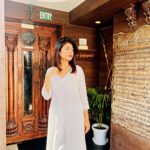 Rooqma Ray Instagram - Subho sasti 🤍🤍🤍 #instagram #instagood #insta #instadaily #instafashion #instamood #white #durgapuja #travel #seaside Hotel Holiday Resort,Puri