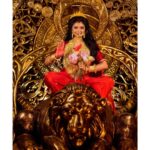 Rooqma Ray Instagram - Subho Mahalaya 🔱 @parthaadhikary_official @sayankundu9 @priyanka_adhikary4951 #instagram #instagood #insta #instafashion #mahalaya #durgapuja #2023 #instastyle #bengali #traditional #durga #durgamaa #rooqmaray Rong bong