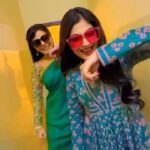 Rooqma Ray Instagram - Misss youuuu 💗💗💗💗 ❤️u @liza_sarkaryourbro #réel #reelsinstagram #réel #reelsvideo #reelitfeelit #reelkarofeelkaro #reelindia #instagram #instagood #instadaily #instafashion #instalike #instatravel #instamood #rooqmaray #bollywoodsongs #bollywood #sayantanimullick Dassani 2 Studio