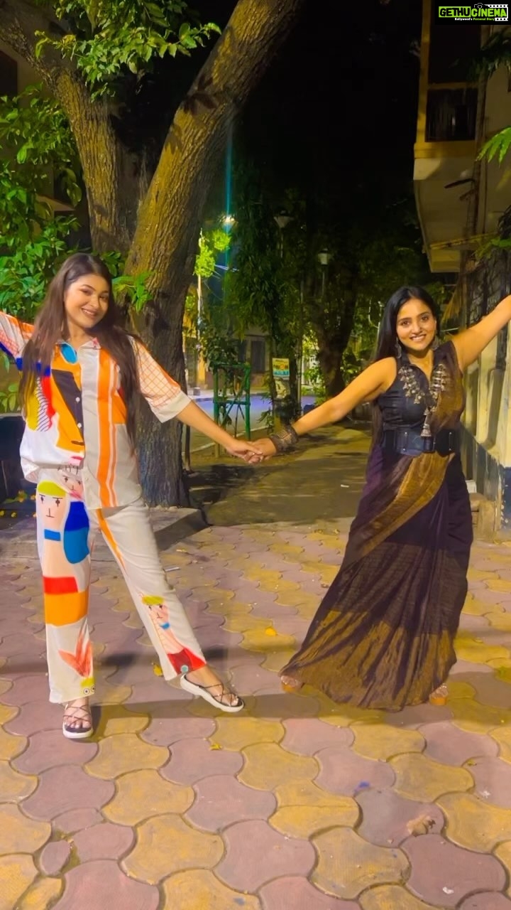 Rooqma Ray - 28.7K Likes - Clap clap 👏💃🏻
#réel #reelsinstagram #reelsindia #reelitfeelit #reelinstagram #reelindia #instagood #instagood #instadaily #instamood #instafashion #friendshipgoals #trendingreels #rooqmaray