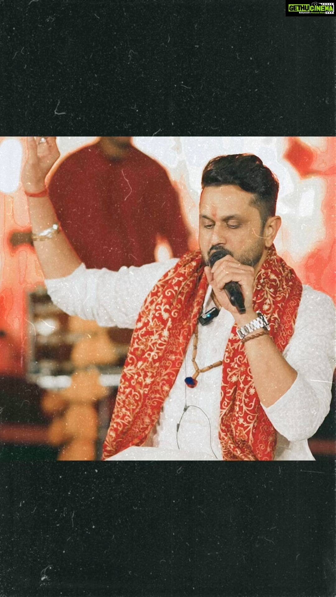 Roshan Prince - 10.2K Likes - श्यामा की मुझपे जो नज़र पड़ी है... 🌹