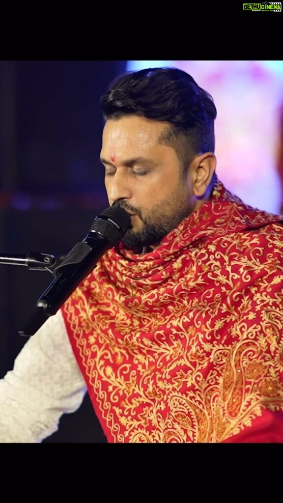 Roshan Prince Instagram - विजयादशमी की हार्दिक शुभकामनायें Happy Dussehra 🌹 जय श्री राम .. आपके लिए मंगलवार मंगलमय हो.. जय श्री हनुमान 🌹