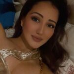 Roshmi Banik Instagram - "Eyes that hold a world of emotions." . . . #photodump #selfie #throwback #tb #makeup #fashion #lookoftheday #picoftheday #igers #roshmibanik #roshfam