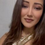 Roshmi Banik Instagram - "Eyes that hold a world of emotions." . . . #photodump #selfie #throwback #tb #makeup #fashion #lookoftheday #picoftheday #igers #roshmibanik #roshfam
