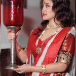 Roshmi Banik Instagram - May Maa Durga's strength inspire us all on this auspicious day! Happiest Durga Ashtami 🔱📿🙏🏻