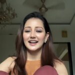 Roshmi Banik Instagram - Dil ki Baatein and an announcement! 🤎