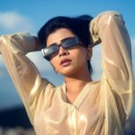 Ruchira Jadhav Instagram - She’s that GOLDEN HOUR you’ve been waiting for☀️ #RuchiraJadhav #ruchirasays 📸 : @rituparnas_photo_poetry HMU : @vinaya_bhosale_makeupartist Styled by : @by_srushti