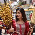 Ruchira Jadhav Instagram - #RuchiraJadhav tells us that besides welcoming #GanpatiBappa home, prepping for #Ganeshotsav is a favourite activity of hers every year . . #Ganeshotsav #GanpatiBappaMorya #ruchirajadhav #actress #pune #PuneTimes #exclusive Pune, Maharashtra