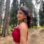 Ruchira Jadhav Instagram - Chanelling my inner रानी 💗✨🌙 #RuchiraJadhav