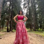 Ruchira Jadhav Instagram - Chanelling my inner रानी 💗✨🌙 #RuchiraJadhav