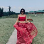 Ruchira Jadhav Instagram - Chanelling my inner रानी 💗✨🌙 #RuchiraJadhav